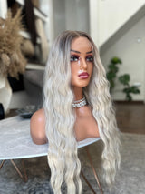 Evelyn Paróka