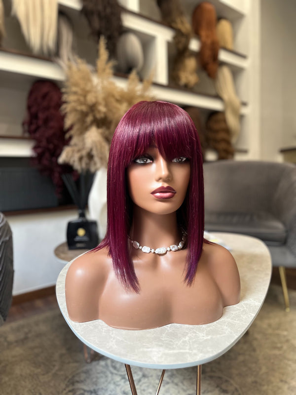 Burgundivörös kevertszálas paróka