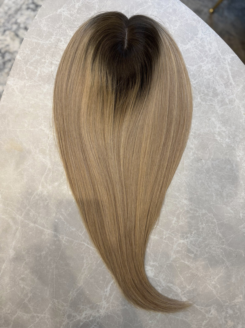 Sötétszőke balayage pepi paróka